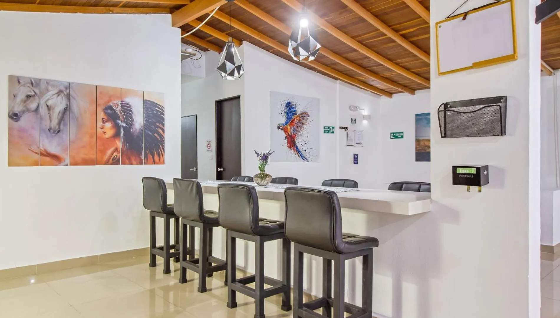 Appartamento 6 Bedroom Penthouse With Pool Table- 1 Block From Lleras Park P4 Medellín