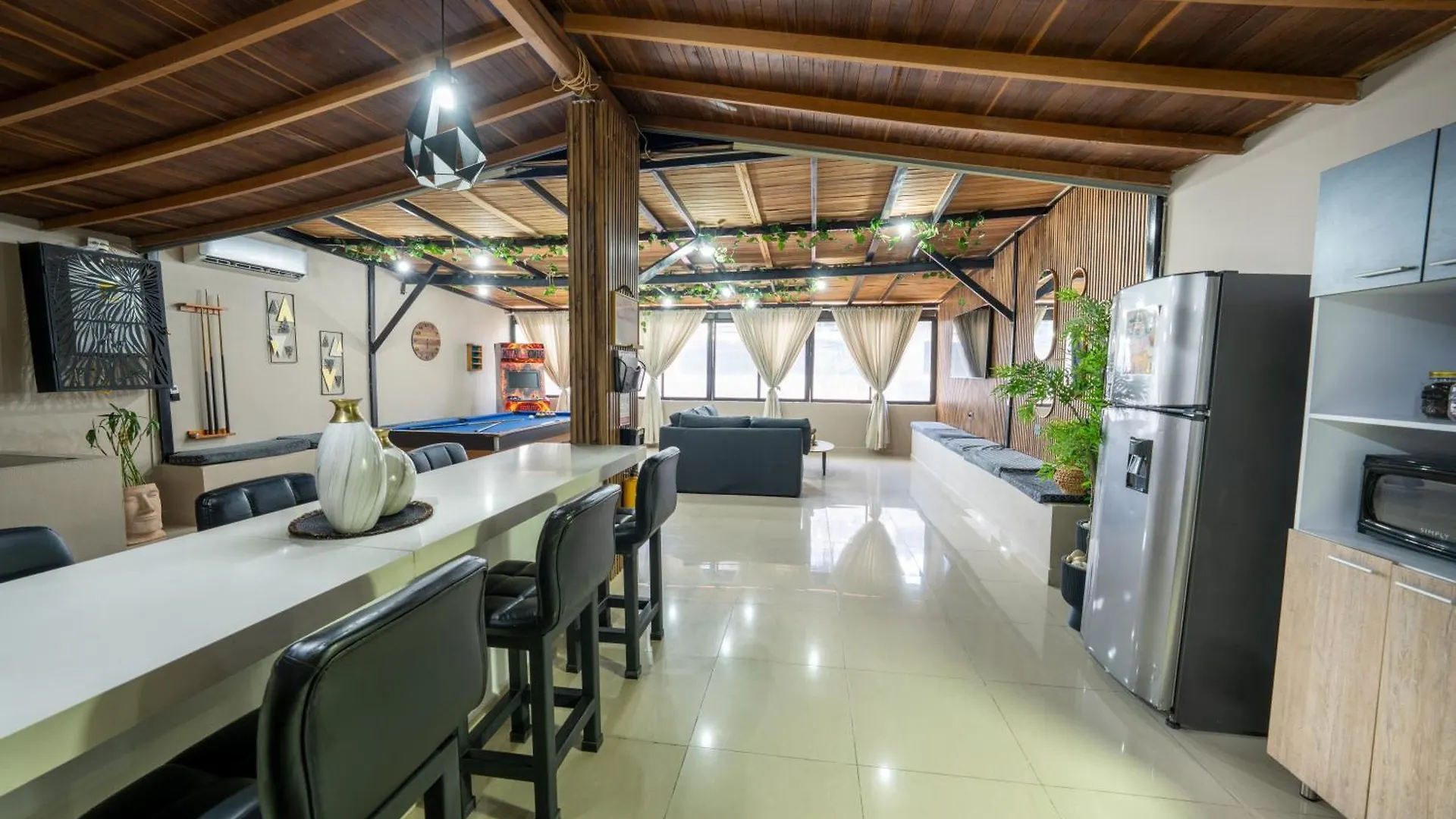 6 Bedroom Penthouse With Pool Table- 1 Block From Lleras Park P4 ميديلين شقة