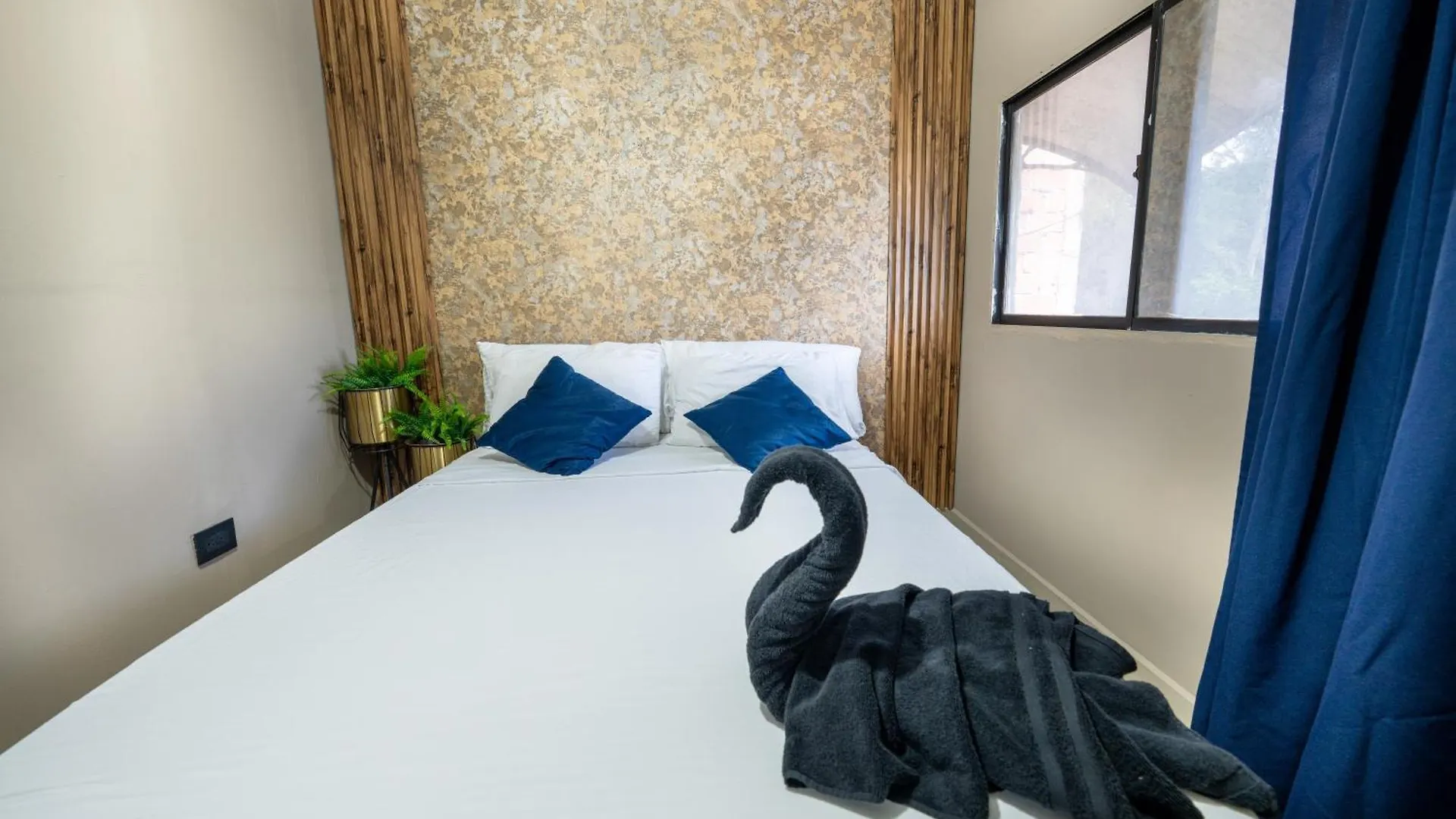 6 Bedroom Penthouse With Pool Table- 1 Block From Lleras Park P4 ميديلين